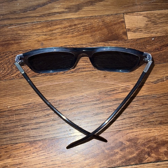 Mens prada sunglasses - Picture 3 of 5